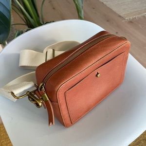 Madewell The Transport Camera Bag, English Saddle Color